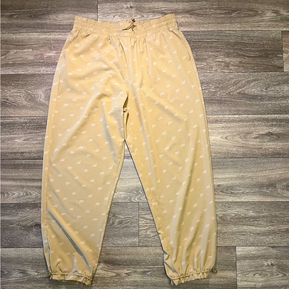 Fabletics Iggy Woven Pant w/ Elastic Waist
